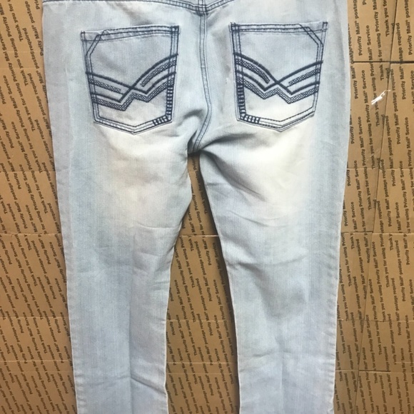 Men’s Jeans - Picture 2 of 2